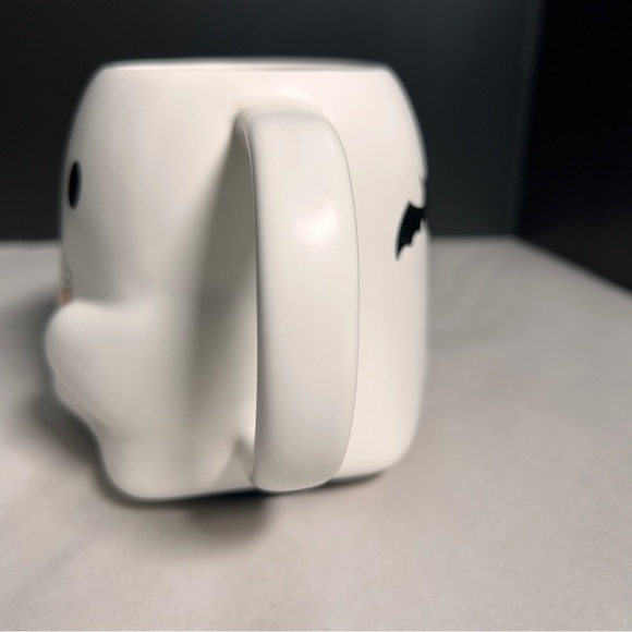 Tim Hortons 2024 limited Addition White Ghost Mug colour changing Halloween - Picture 4 of 7